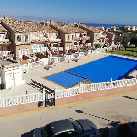 Junto A La Piscina, Gran Alacant Holiday home *